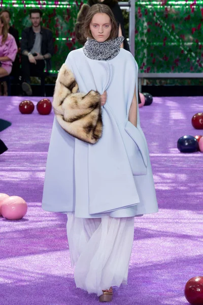 Look 53